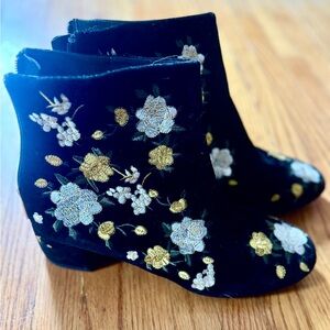 Topshop floral embroidered booties - size 8.5